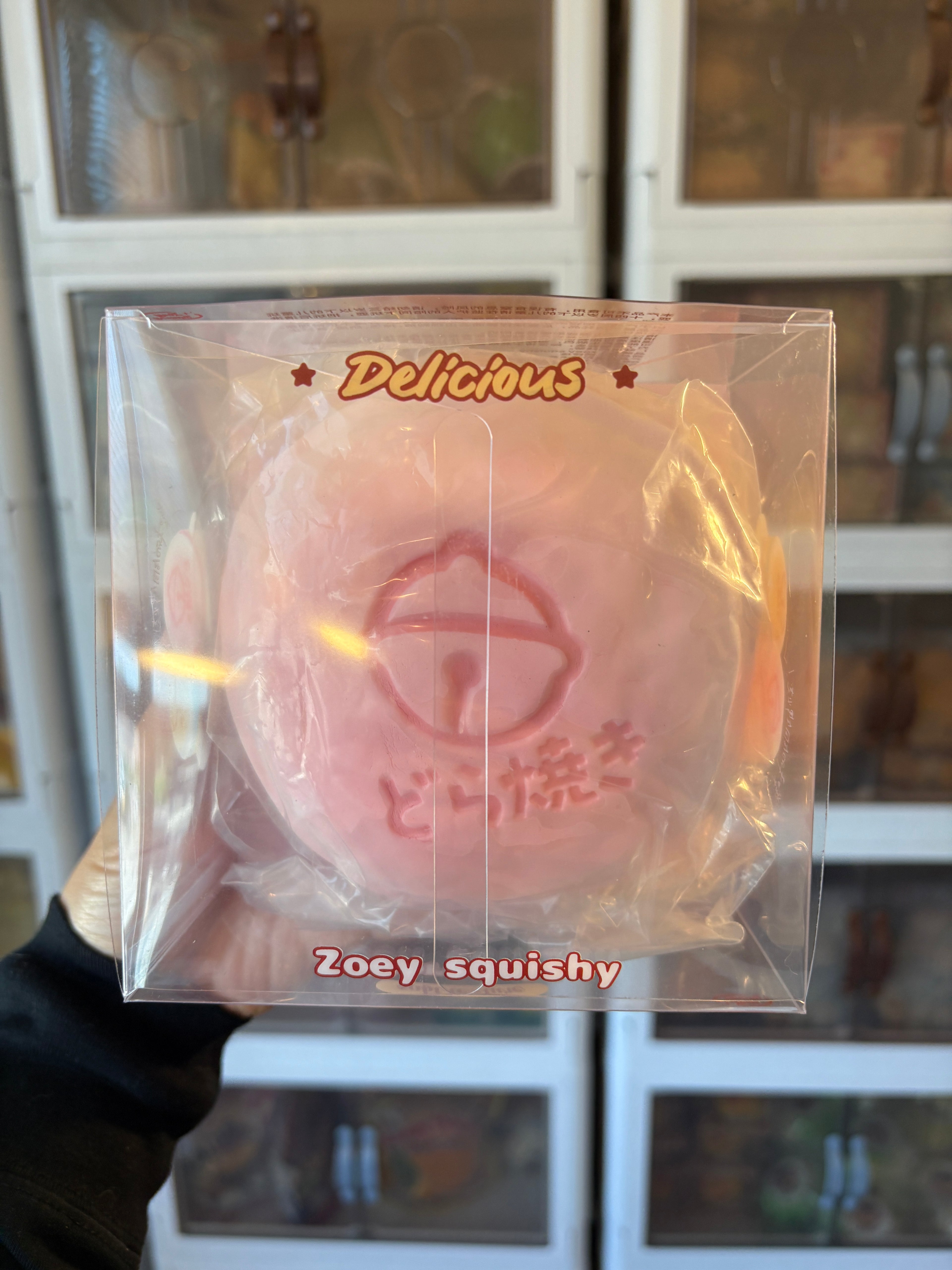 Strawberry Dorayaki Squishy [Zoey]